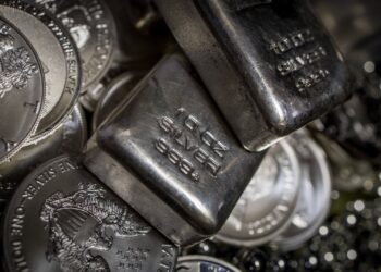 XAG/USD poised to extend gains further, support likely at $40.60