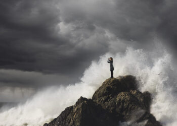 Mitigating Economic Risk in Multi-Factor Strategies