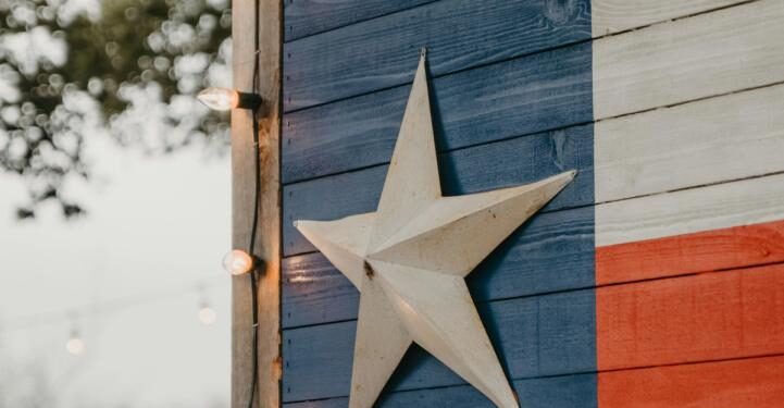 Texas Buys $5M in BTC ETF as States Edge Toward First Government Crypto Reserves